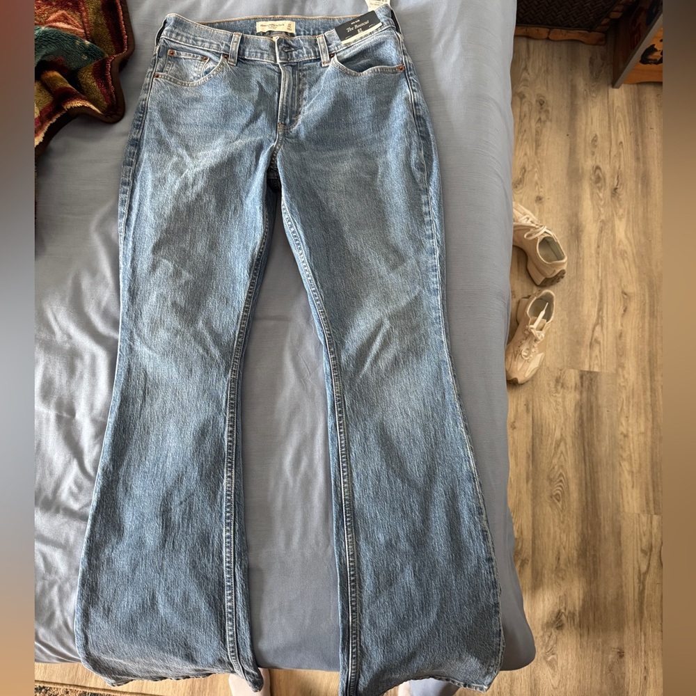Abercrombie & Fitch Curve Love Bootcut Jeans